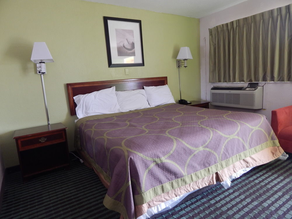 Executive Inn 斯托克顿堡 外观 照片