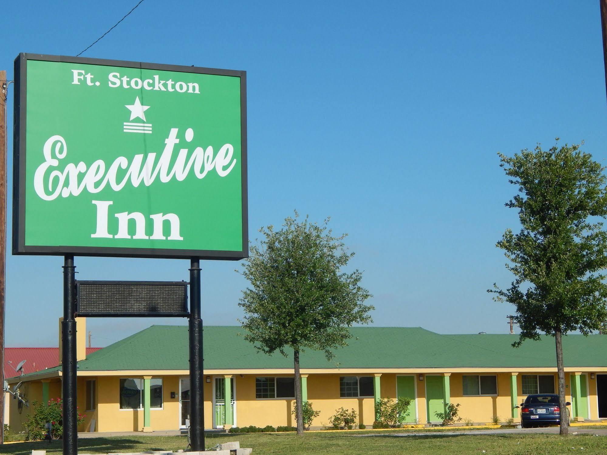 Executive Inn 斯托克顿堡 外观 照片