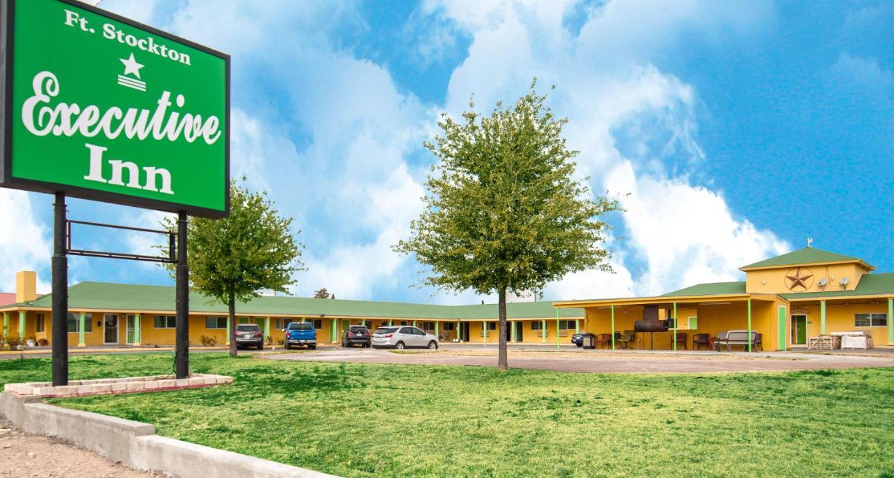 Executive Inn 斯托克顿堡 外观 照片