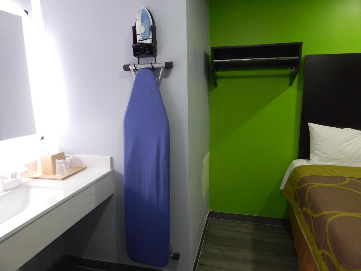 Executive Inn 斯托克顿堡 外观 照片